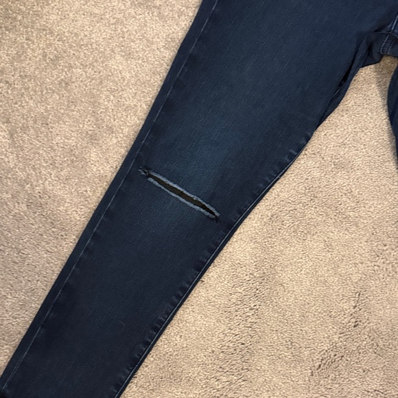 Express Women’s Dark Indigo Skinny Jeans - Picture 3 of 7